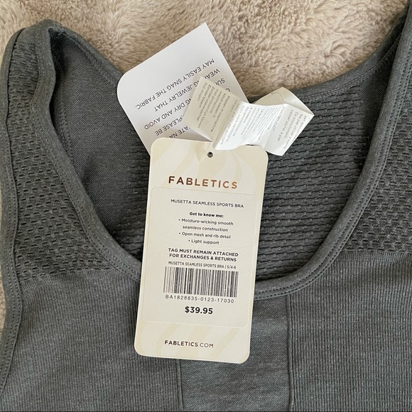 Fabletics Sports Bra - Picture 4 of 5